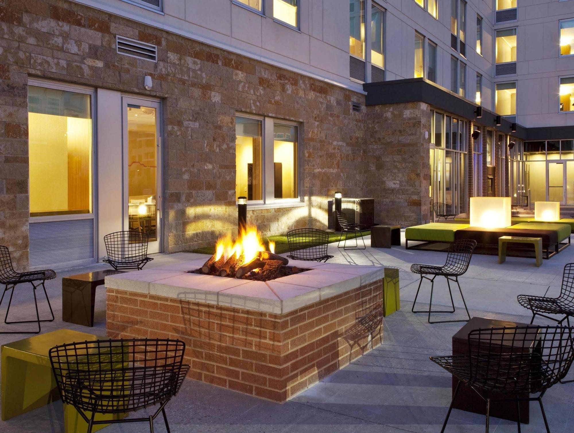 Aloft Hotel Frisco Exteriör bild